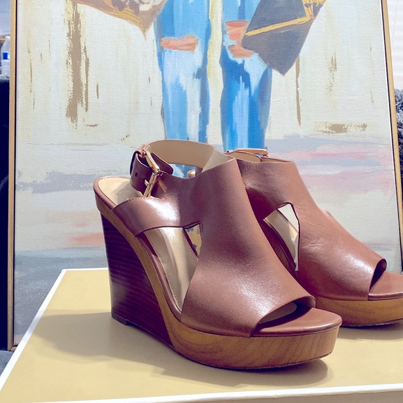 Michael Kors 🔥❤️ - Picture 1 of 4